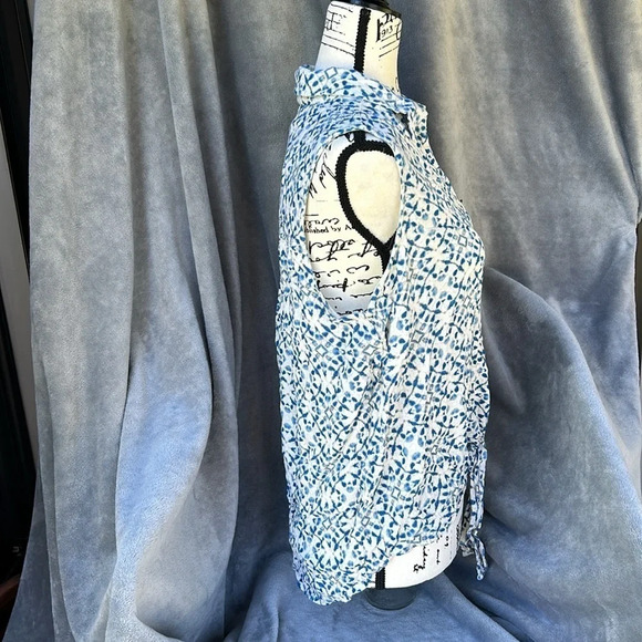 Caffe‎ Marrakesh Button-up Tie Front Tank - Picture 3 of 6